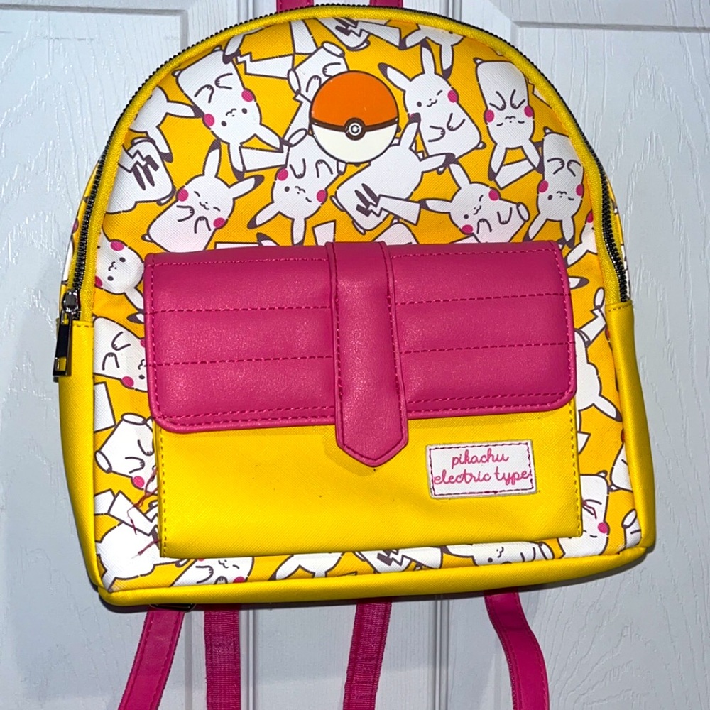 Pokémon Pikachu mini backpack
